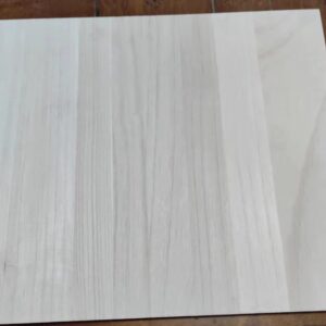 cropped 杨木6 300x300